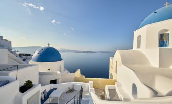 Cave Suite Oia