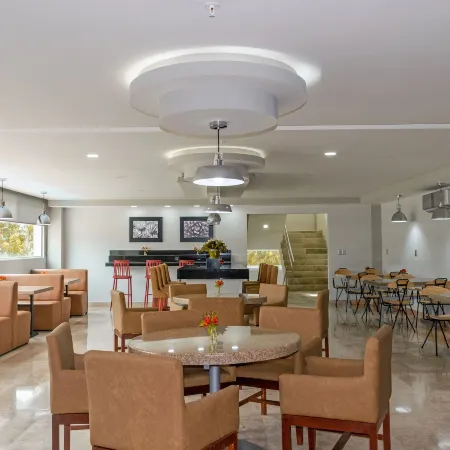 Hotel 5 Inn Plus
