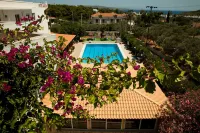Saron Hotel