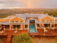 River Crossing Lodge Hotel di Windhoek