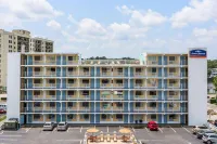 Howard Johnson by Wyndham Virginia Beach at the Beach Отели в г. Вирджиния-Бич