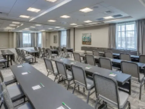 Holiday Inn & Suites BELLINGHAM by IHG Hotels in Bellingham