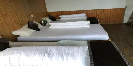 Merostay 030  Nagarkot HillSide Village Resort Отели рядом с достопримечательностью «Nagarkot Waterfall»