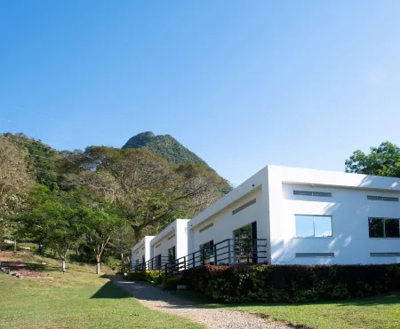 EcoHotel Montenegro Отели в г. Херико