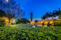Victoria Travel Hotel - Pet friendly