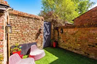 Enjoy the Pause Holiday Home Hotels in 