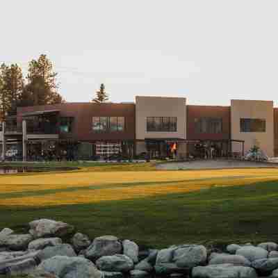 The Suites at Prairie Falls Hotel Exterior