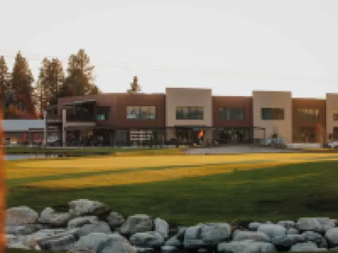 ザ スイーツ アット プレイリーフォールズ & イベントセンター ポスト・フォールズのホテル