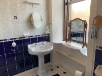 에어, 하이 스트리트