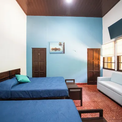 503 Casa Hostal Hotels near Captain Gerardo Barrios Plaza