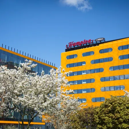 Отель Hampton by Hilton Saint Petersburg ExpoForum Отели рядом с достопримечательностью «Александровский дворец»