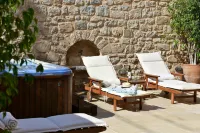 Angelica Traditional Boutique Hotel