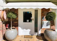 Wild Olive Guest House Hotels near University of Cape Town