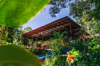 Bambuda Lodge Hotels in Bastimentos Island