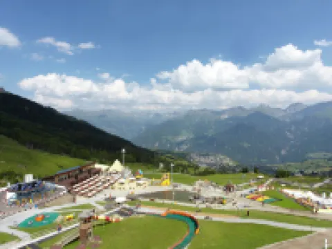 拉迪斯的滑雪坡和索恩恩班附近的小木屋 拉迪斯酒店