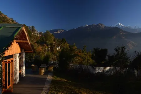 Himalayan Glamping by Ahaan Himalaya Отели в г. Питхорагарх