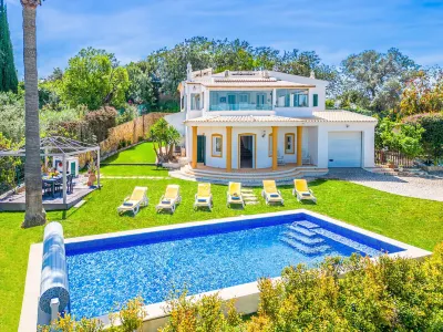 Villa Los Angeles by Algarve Vacation Hotel a São Sebastião
