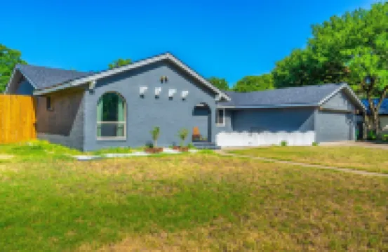 The Sinatra - Fun, 5BD Home! Huge Pool! Game Room!