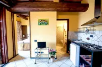 Agriturismo con piscina "Golfo dei Poeti" La Spezia - APPARTAMENTI vista MARE Produzione e vendita PRODOTTI tipici La Spezia