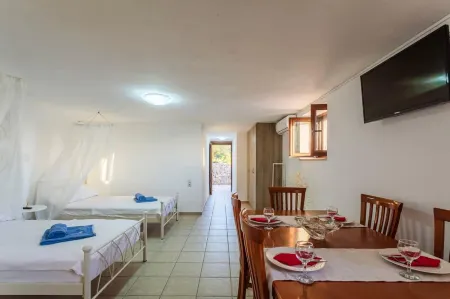 Mani Summer Escape - Spacious Home, Fully equipped