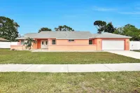 Renovated 3BR Dog Friendly Pond View WD