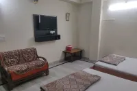 Hotel Giriraj Kripa