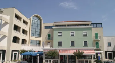 Hotel Bellevue Trogir โรงแรมใน