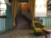 The Old Hotel Ravel Centre