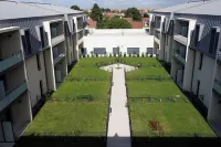 Les Boréales - Appart'Hotel & Restaurant Hotels in Blonville-sur-Mer