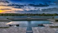 Evolve Back Hampi - Pools