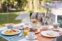 Du Lac Et du Parc Grand Resort - breakfast
