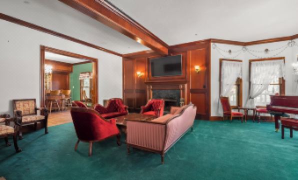 Luxary Castle & SPA near Skiing Resort