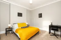 2 Bedroom Flat - Free Parking Hotels in 