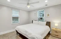 Spacious 4BR/2BA Getaway Near the Beach