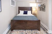 Cozy Carriage House, Walk to Unc, Free Bikes Hotels in Greeley