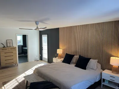 Cozy 4-bedroom cabin with Pool & Hot Tub in Enchanting Elka Park
