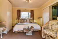Rockfig Cottage for 2 People with Wonderful Private Terrace in Garden! - 2-Star