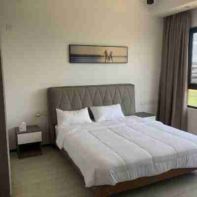 Phoenix Villa Rooms