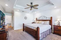 3 BDR Riverfront Resort w/pool, spa, dock & launch!