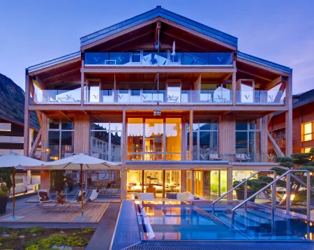 Backstage Boutique Spa Hotel Отели рядом с достопримечательностью «Озеро Риффель»