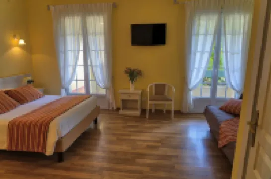 Auberge les Oliviers Hotels in 