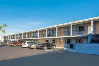 Econo Lodge Phoenix North I-17 Hotels in Phoenix
