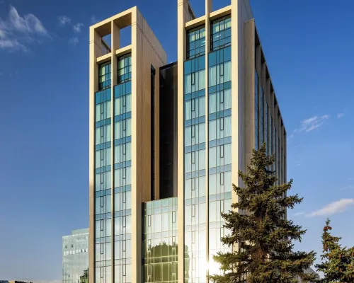 B1 City Hotel Hotels near Akademik Stadium