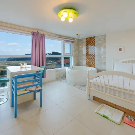Yangyang Monti Pet Spa Pension