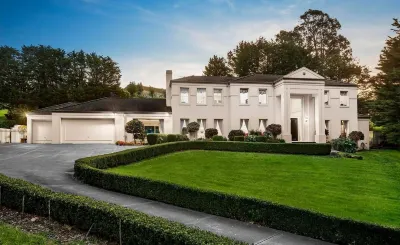 Stayau Expansive 7Br Villa Scenic Warrandyte Hotels near Bolero's Restaurant