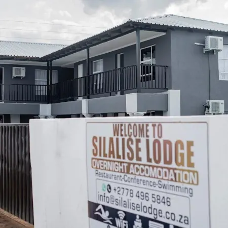 Silalise Lodge