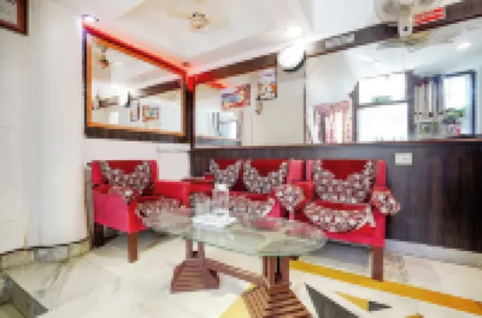 FabHotel Richa Palace