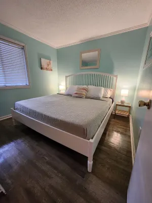 Island Bungalow Oceanfront! Weekly Discounts, New Updates, Close to Camp Leguene