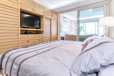 ANANA El Dorado 203 | Condo with Lake views & Pool Hotel di 