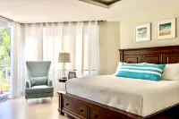 Nautical Homes 2,  Ocean Front/View, Free Wifi, A/C, Hot Tub, BBQ Grill. Balcony
